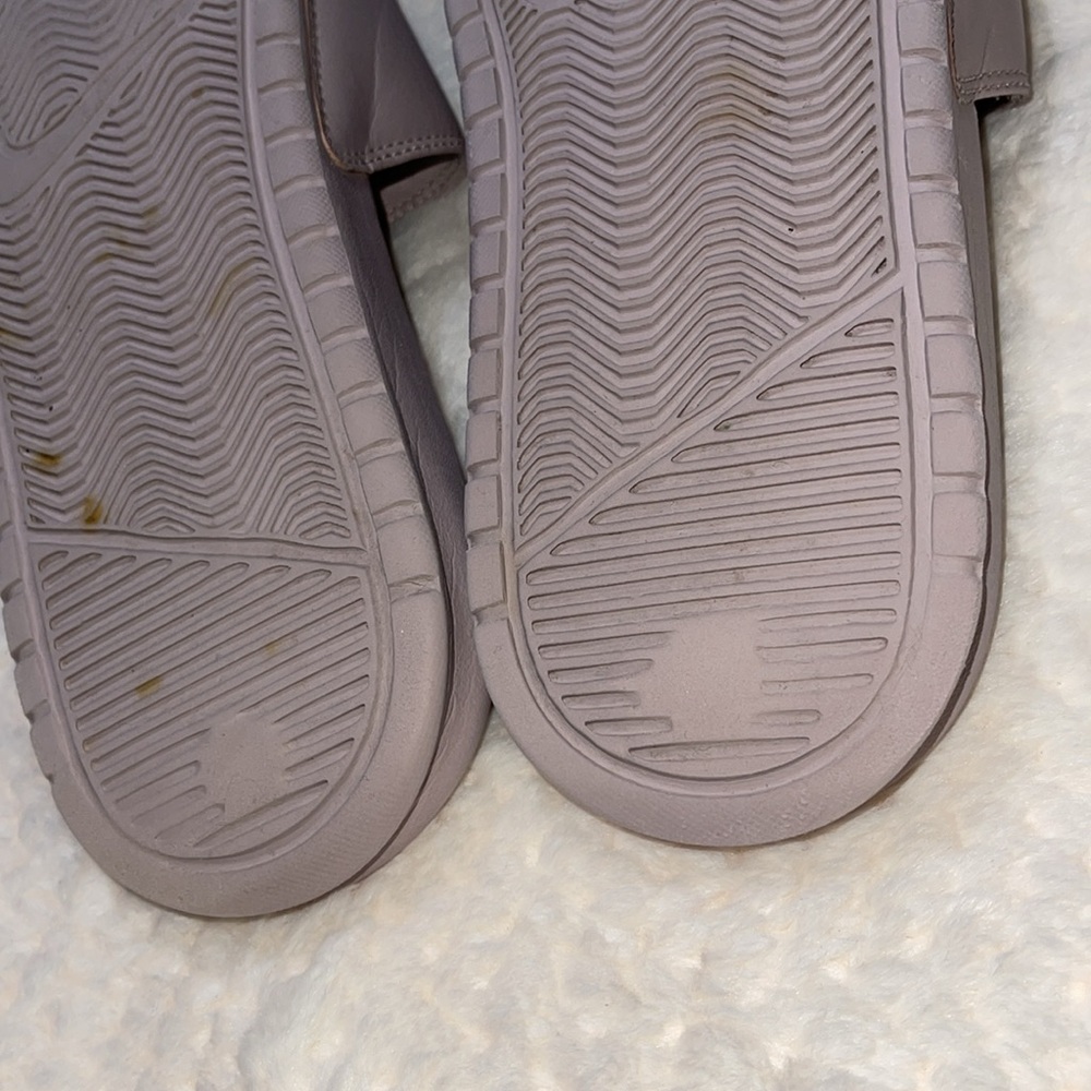 Nike Slides - Picture 7 of 8
